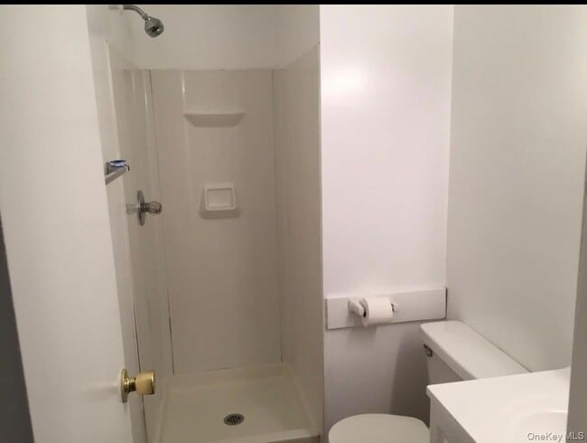 Photo - 206 W Broadway