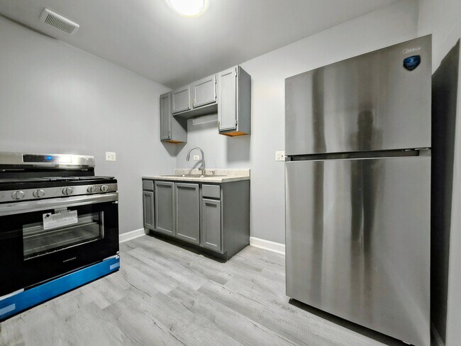 Photo - 1846 S Karlov Ave Unit 3