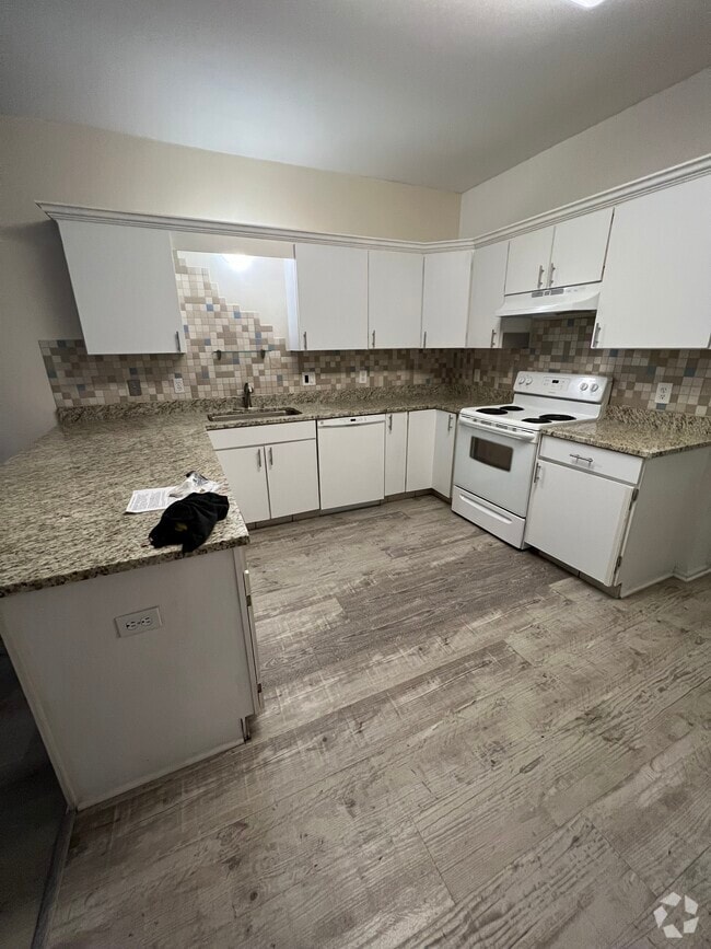 Building Photo - 6505 Saint Andrews Dr Unit St andrews Rental