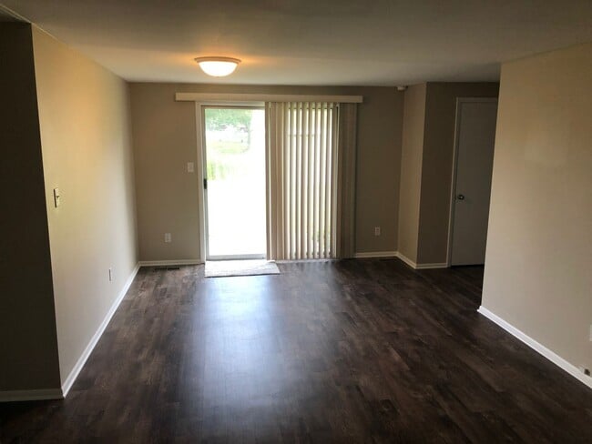 Photo - 3521 Ivy League Dr