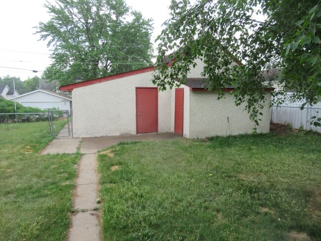 Photo - 3 bedroom house with garage