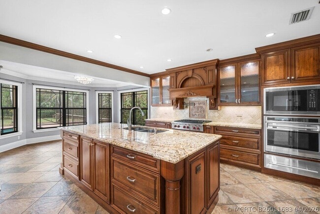 Photo - 2150 NW 23rd Way