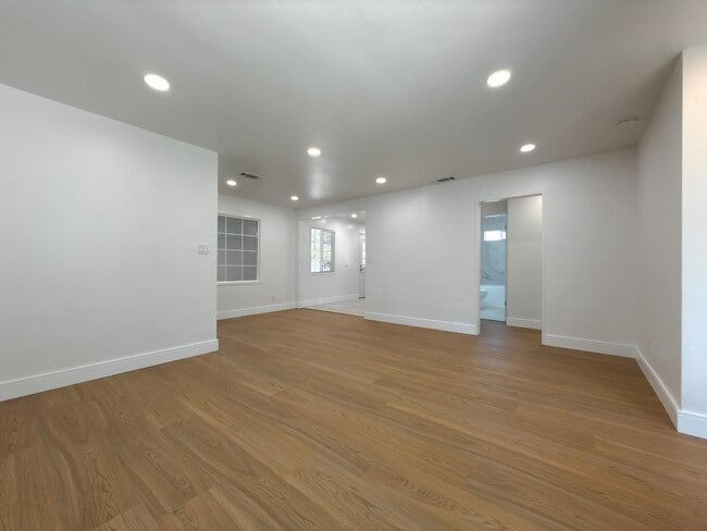 Photo - 15935 Paseo Largavista