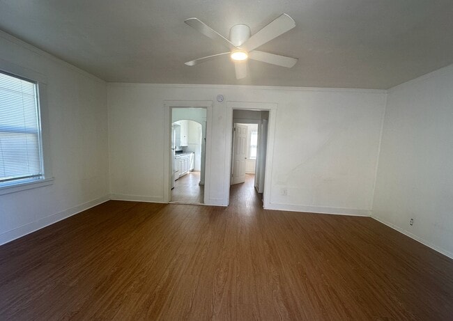 Photo - 433 N 7th St