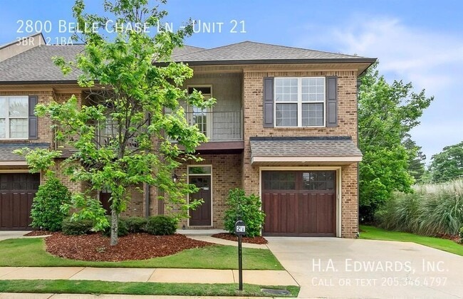 Building Photo - 2800 Belle Chase Ln