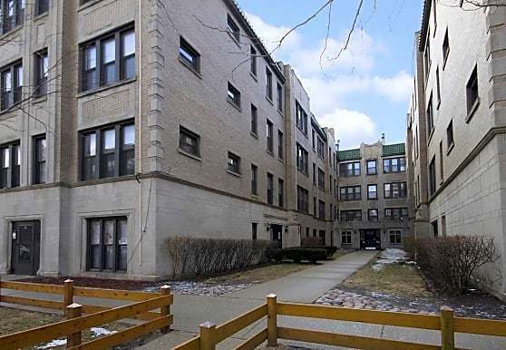 Photo - 631 W Roscoe St Apartment Unit L2