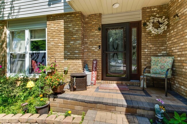 Photo - 2238 Gleneagles Dr