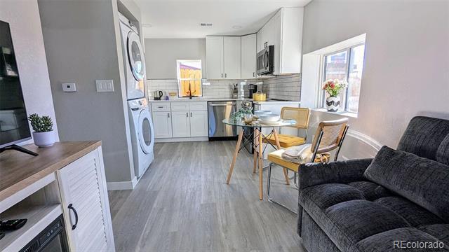 Photo - 4310 Steele St