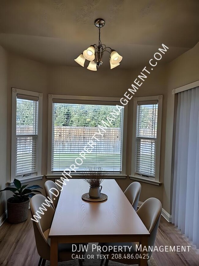 Photo - 2296 E White Hawk St