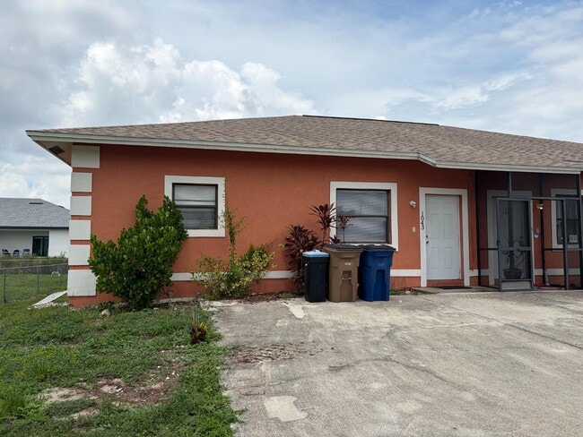 Building Photo - 1043 Abrams Blvd