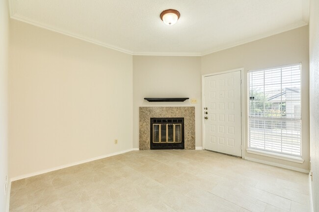 Photo - 921 Marine Dr Unit 226