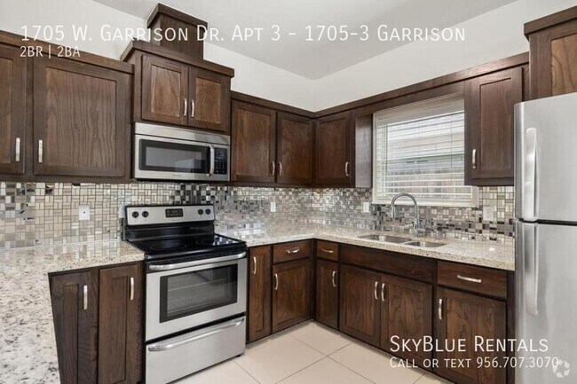 Building Photo - 1705 W Garrison Dr Unit 1705-3 Garrison Rental