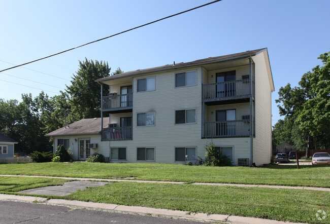 POPLAR PLACE