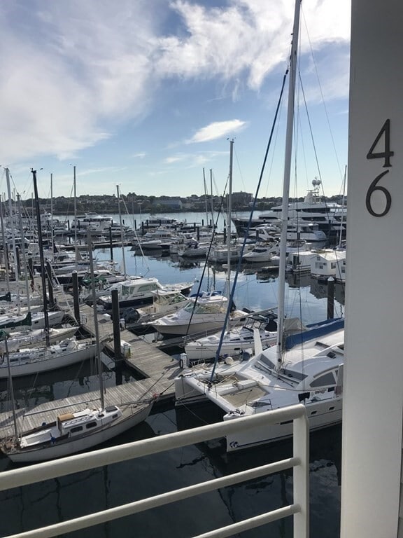 Building Photo - 46 Constellation Wharf Unit 46