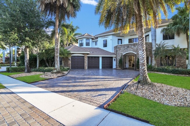 Photo - 10703 Versailles Blvd