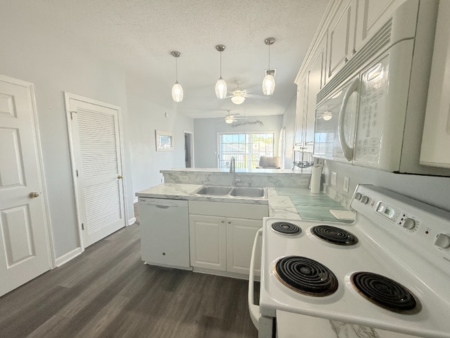 Photo - 2040 Cross Gate Blvd Unidad 204