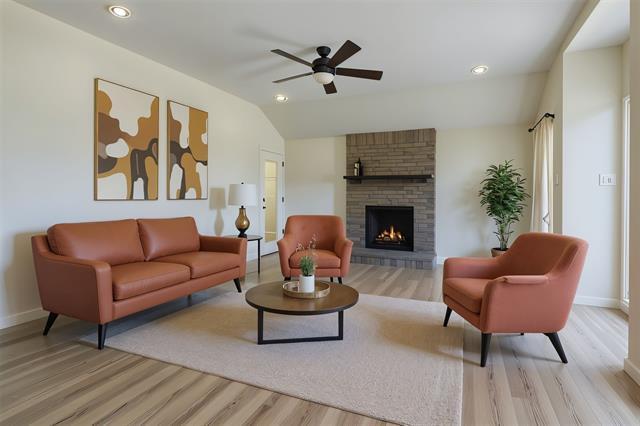 Photo - 7713 Salzburg Dr