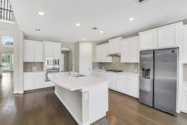 Photo - 16706 Chestnut Square Dr
