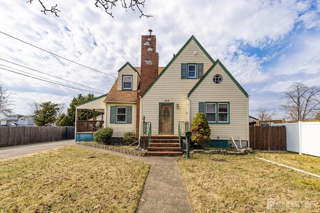 Building Photo - 165 MacArthur Ave