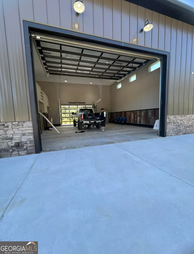 Photo - 950 Island Shoals Rd