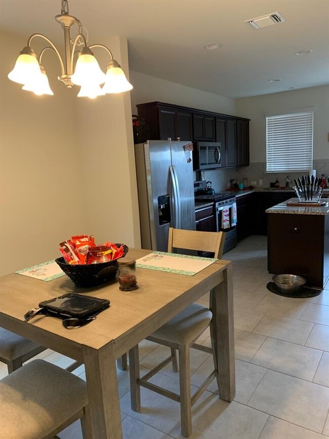 Photo - 605 Coffee Berry Dr