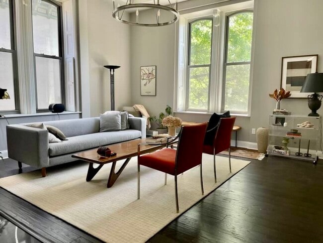 Sala de estar - 2051 Park Ave Unidad D