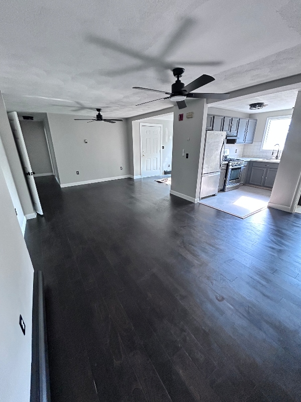 Photo - 102 Laurens St