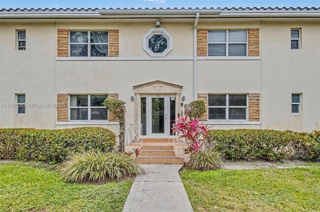 Photo - 9160 NE 8th Ave Unit 2J