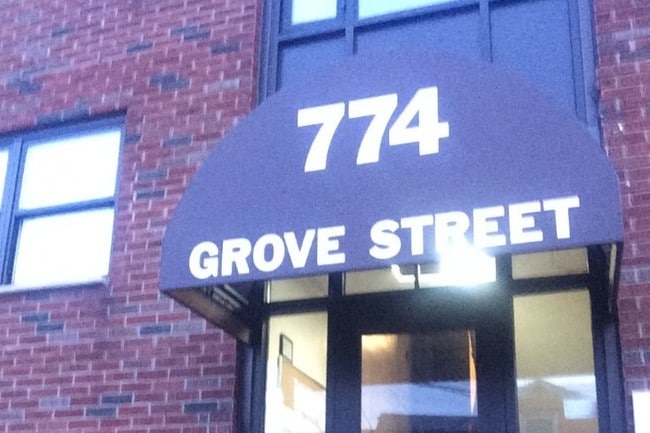 Photo - 774 Grove St Unidad 1