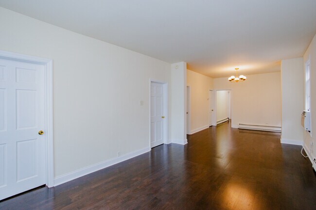 Photo - 3607 S Emerald Ave Unit 1