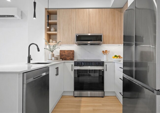 Photo - 34395 Gladys Ave