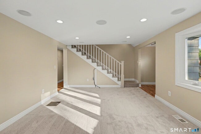 Photo - 142 N Taylor Ave