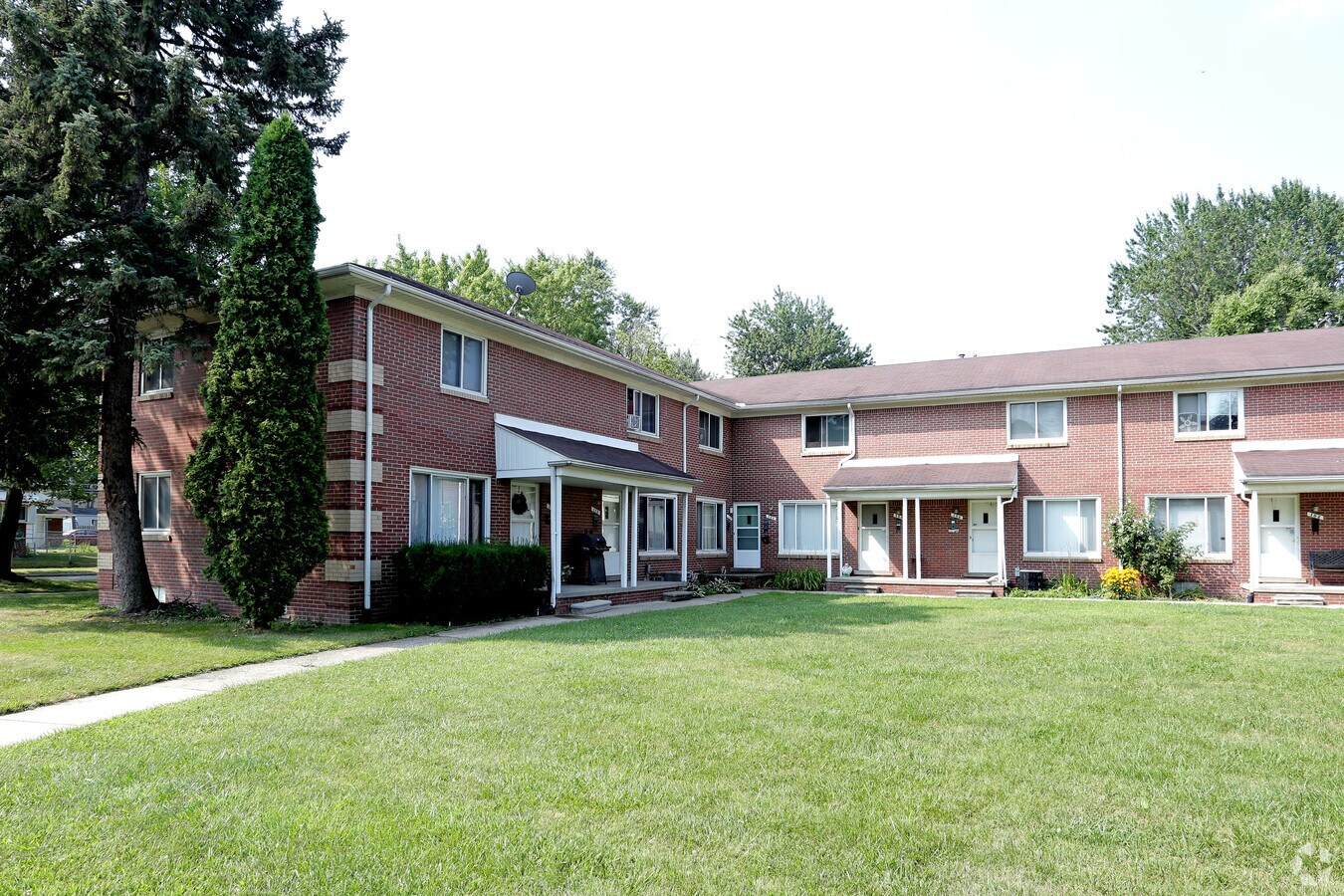 Photo - 102 Crocker Blvd