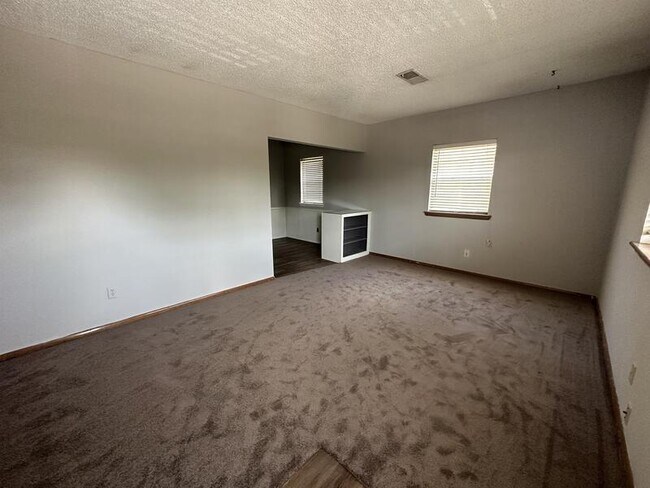 Photo - 304 N McKinley Ave