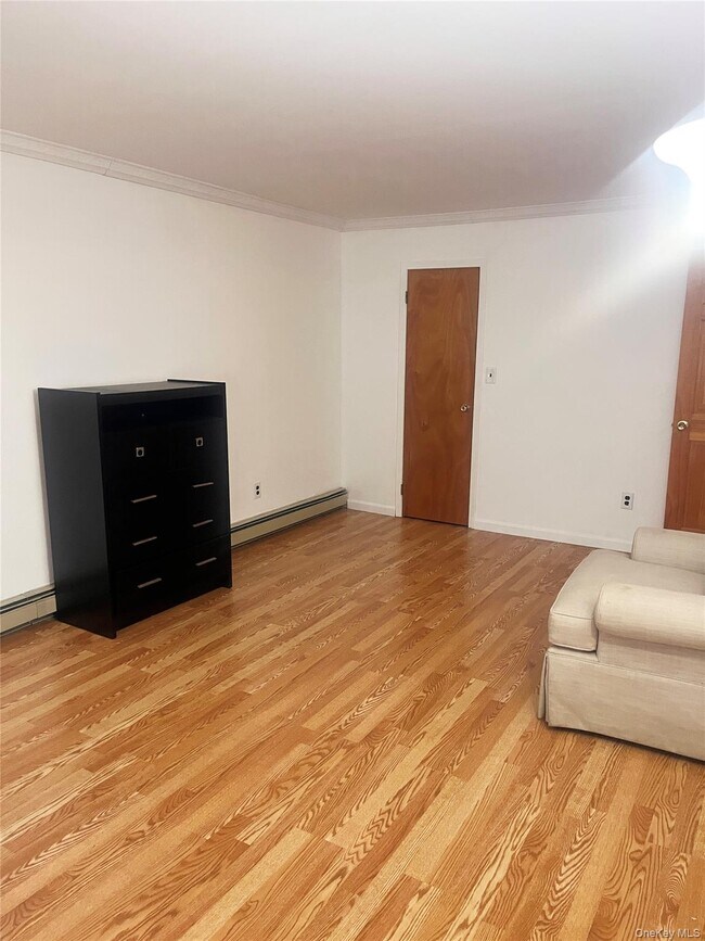 Photo - 406 Plainfield Ave