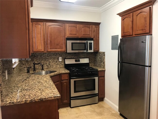 Photo - 35 Antilla Ave Unit 2