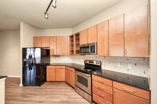 Photo - 5455 Richmond Ave.