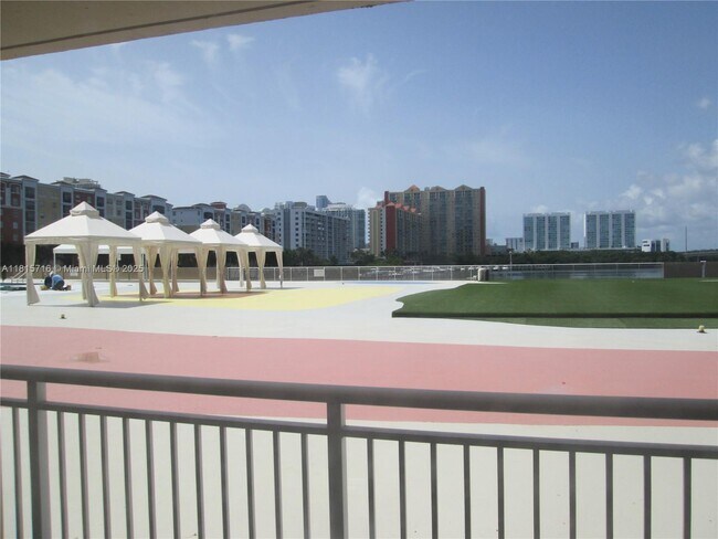 Photo - 250 174th St Unidad 218 Rental