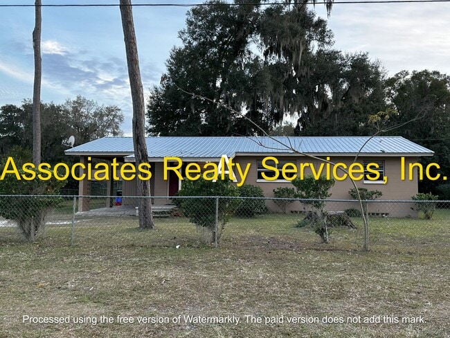 Photo - 3 bed 1 bath in the SE,