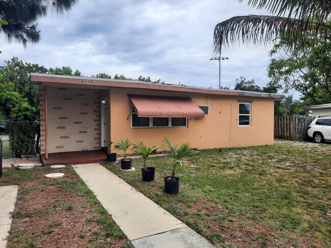 Photo - 4350 NE 18th Ave