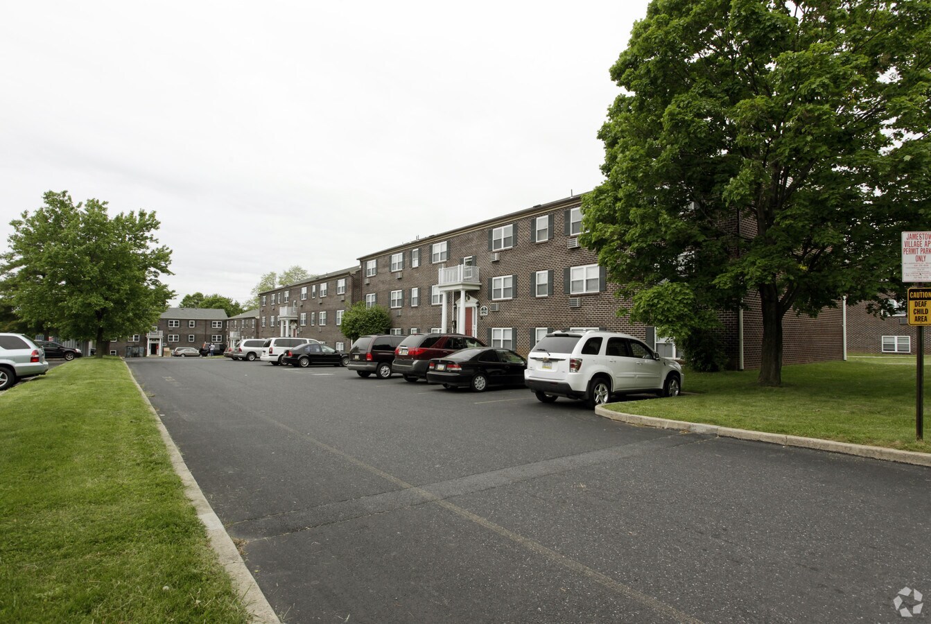 Photo - Jamestown Village Apartments
