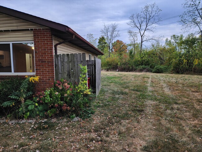 Photo - 3109 Charles Dr