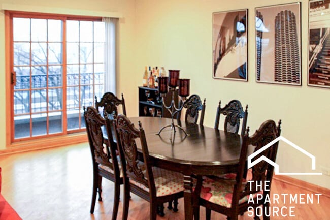 Photo - 3338 N Sheffield Ave Unidad 4