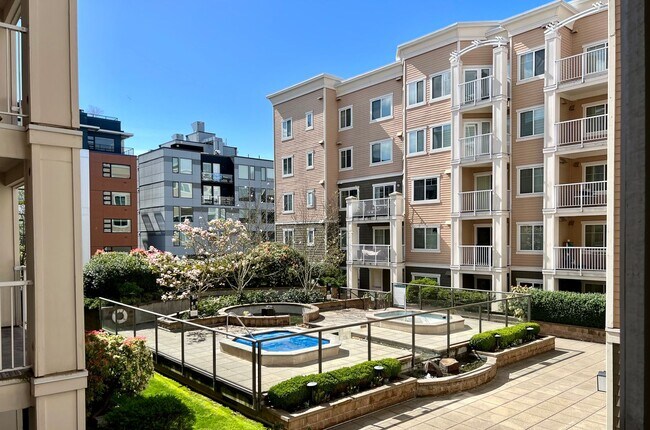 Ballard Condo - Ballard Condo Unit 318
