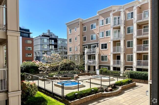 Building Photo - Ballard Condo Unit 318