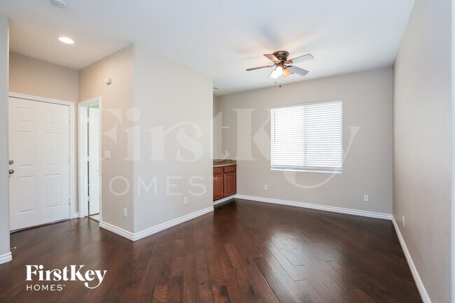Photo - 7340 Chesapeake Cove St