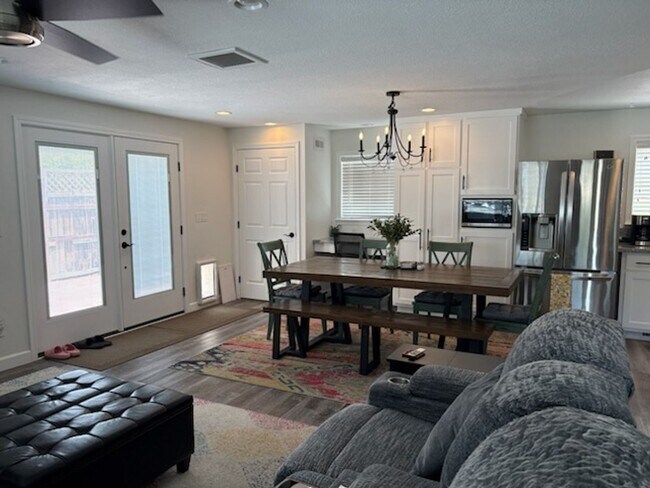 Photo - Gallagher Unit 201