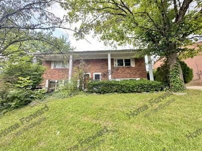 Building Photo - 1359 Dix Dr Unit A