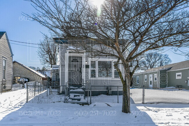 Building Photo - 1512 Cedar St Rental