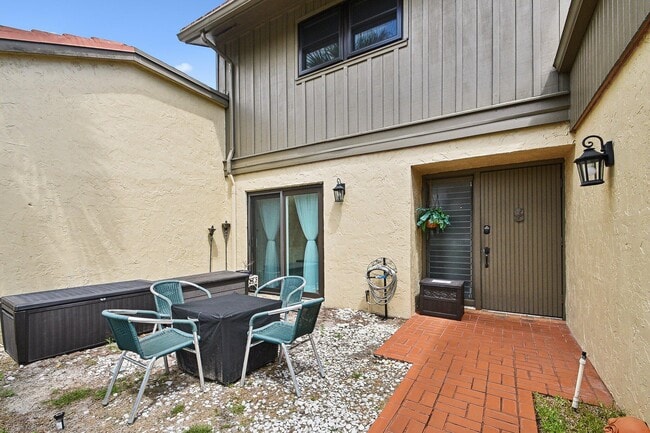 Photo - 11063 Oakdale Rd